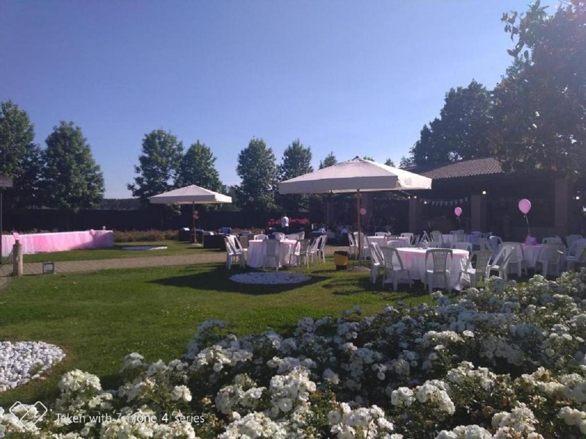 Hotel Novarello Granozzo con Monticello ภายนอก รูปภาพ
