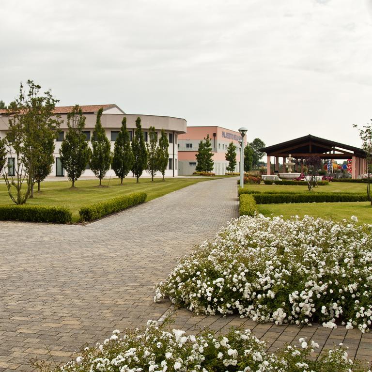 Hotel Novarello Granozzo con Monticello ภายนอก รูปภาพ